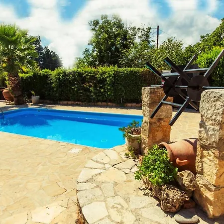 Karydhia * Pano Arodes