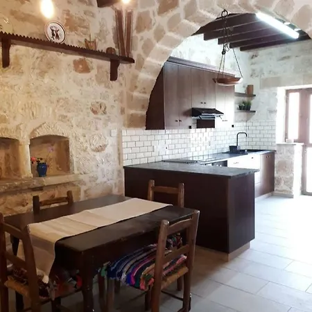 Karydhia Pano Arodes