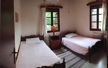 Karydhia Holiday home Pano Arodes