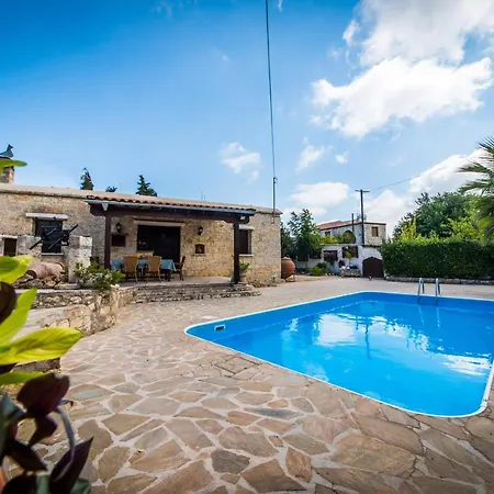 Holiday home Karydhia