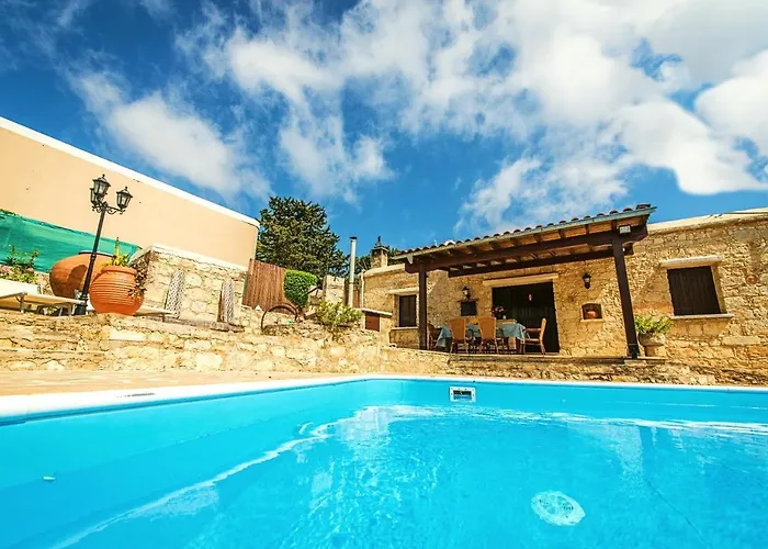 Karydhia Pano Arodes