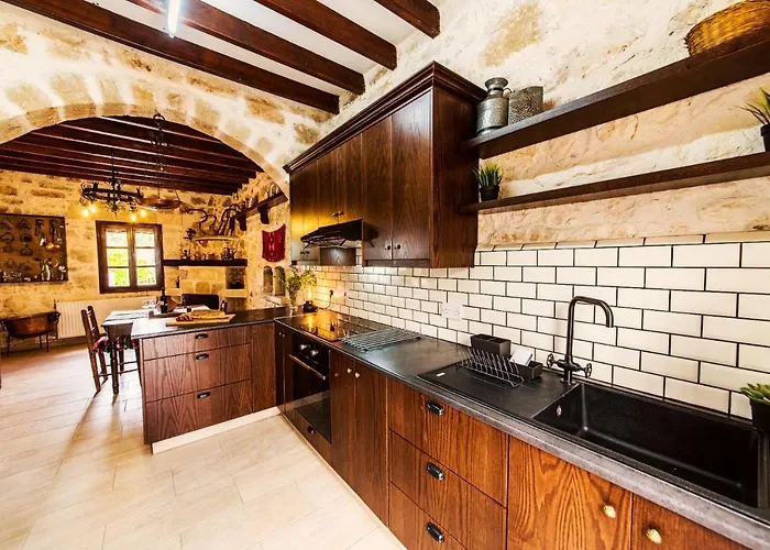 Karydhia Semesterbostad Pano Arodes