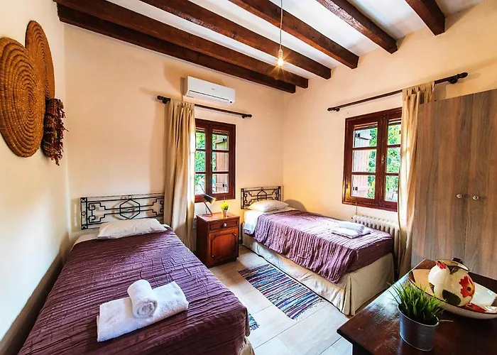 Karydhia * Pano Arodes