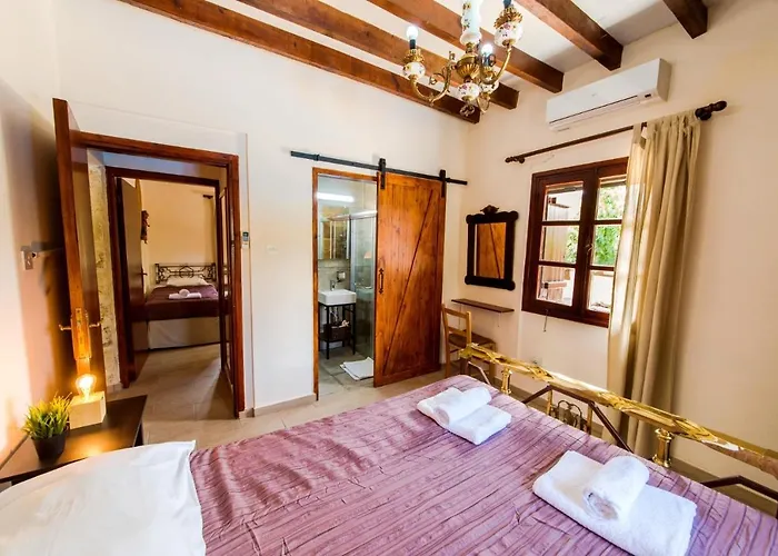 Karydhia Pano Arodes