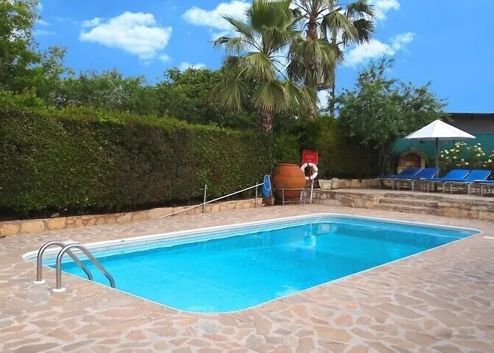 Karydhia Semesterbostad *