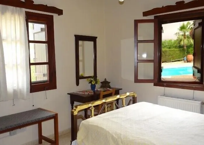 Karydhia Pano Arodes