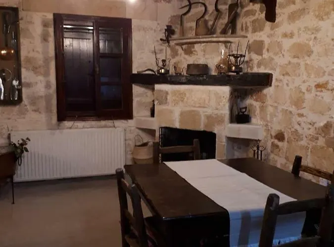 Karydhia Pano Arodes